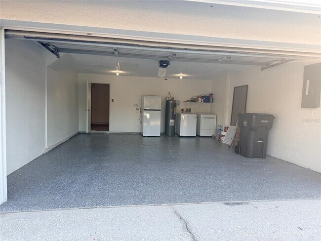 Building Photo - 4416 Summer Oak Dr