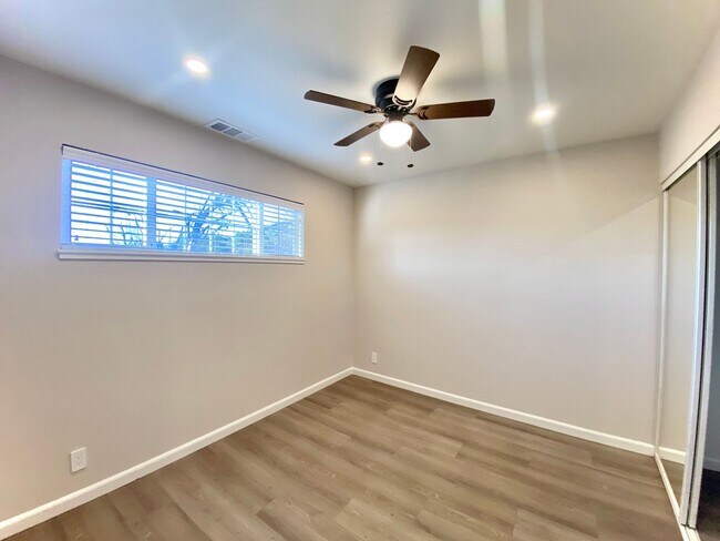 Building Photo - 5037 Morris Way