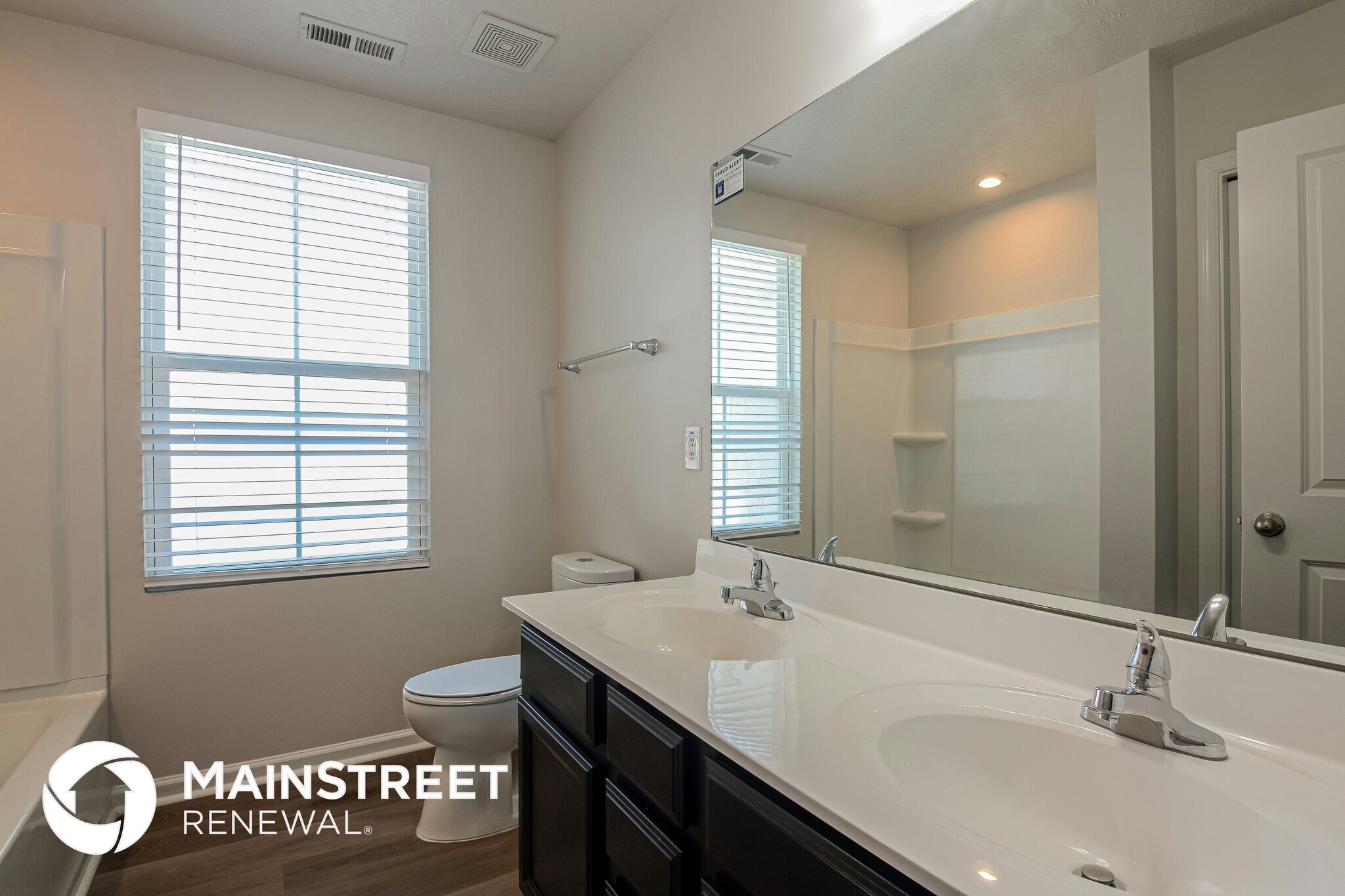 Building Photo - 13820 N Cardonia Dr