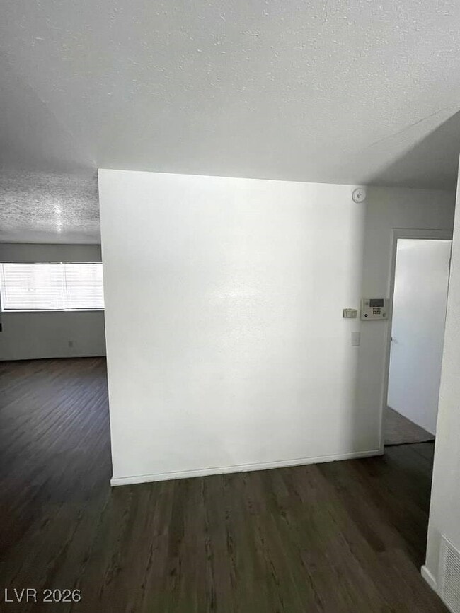 Building Photo - 4560 Rancho Hills Dr