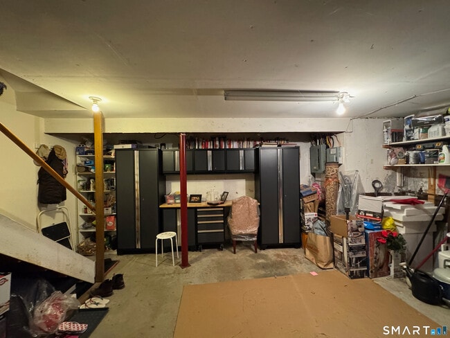 Building Photo - 17 Coram Rd