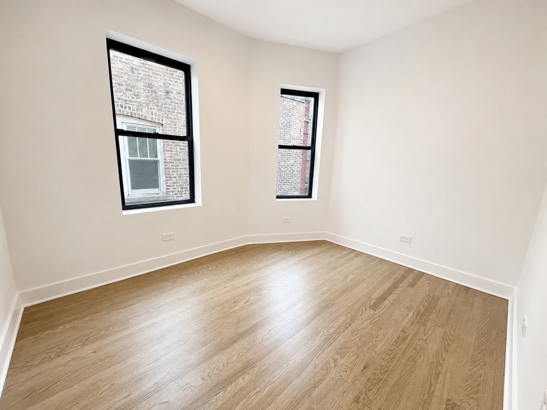 Building Photo - 3807 N Lawndale Ave