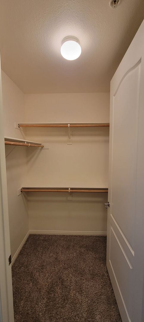 Building Photo - Upscale Executive Living 1 bedroom 1 bath