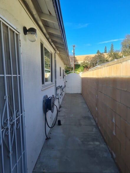 Rear patio gated - 638 Montana St
