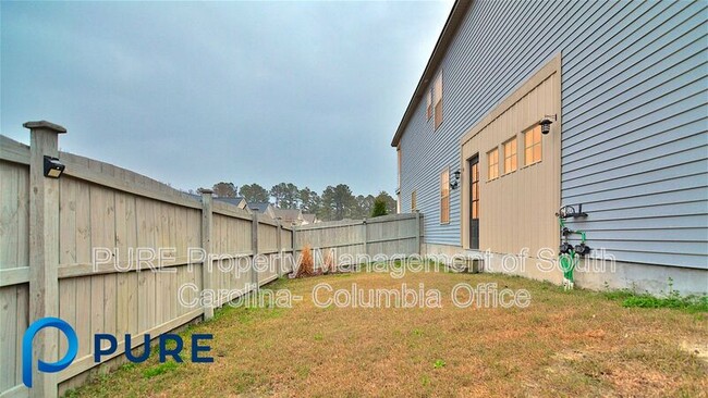 Building Photo - 995 Yarrow Ln