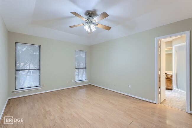 Building Photo - 2514 Amy Ave