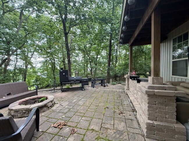 Building Photo - Pre-leasing for September - 5BR with all of the extras!