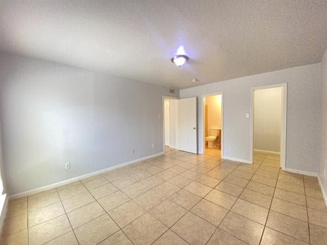 Building Photo - 6810 Trail Lake Dr