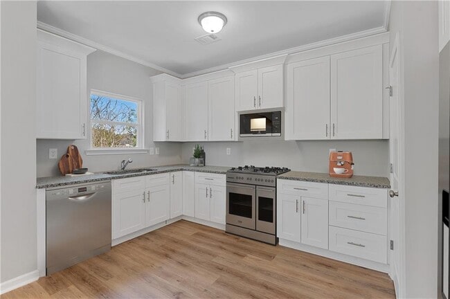 Building Photo - 2832 Laurel Ridge Cir