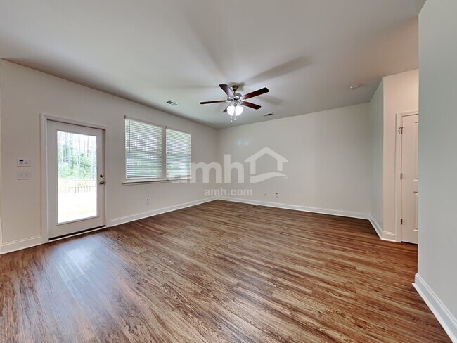 Building Photo - 300 Bering Ln