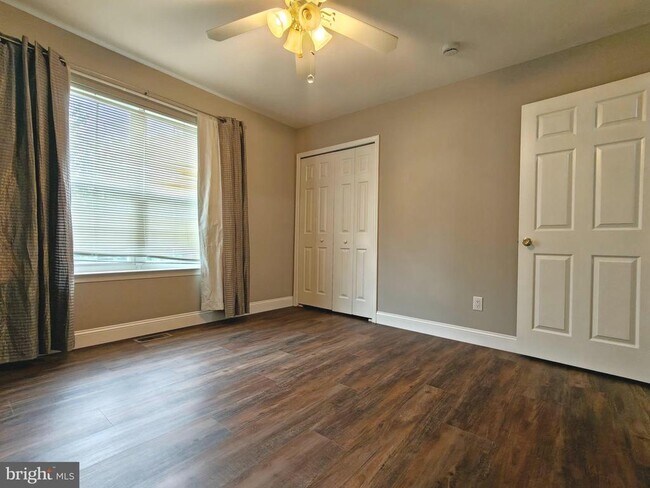 Building Photo - 104 Coventry Way