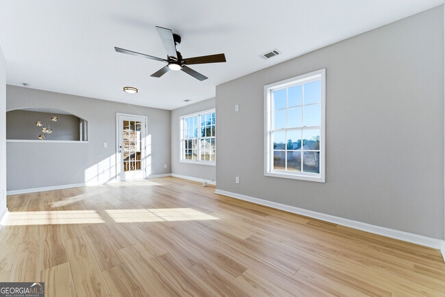 Building Photo - 77 Mary Hill Ln