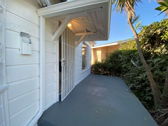 Building Photo - 2215-2217 1/2 S. Curson Avenue