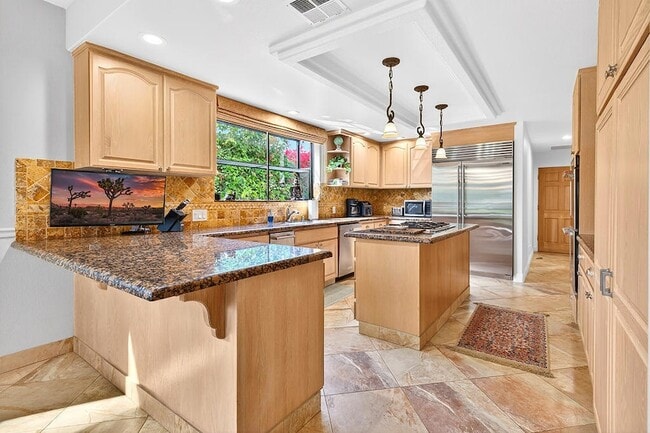 Building Photo - 79122 Starlight Ln