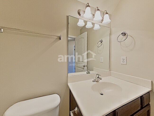 Building Photo - 4009 Fox Run N
