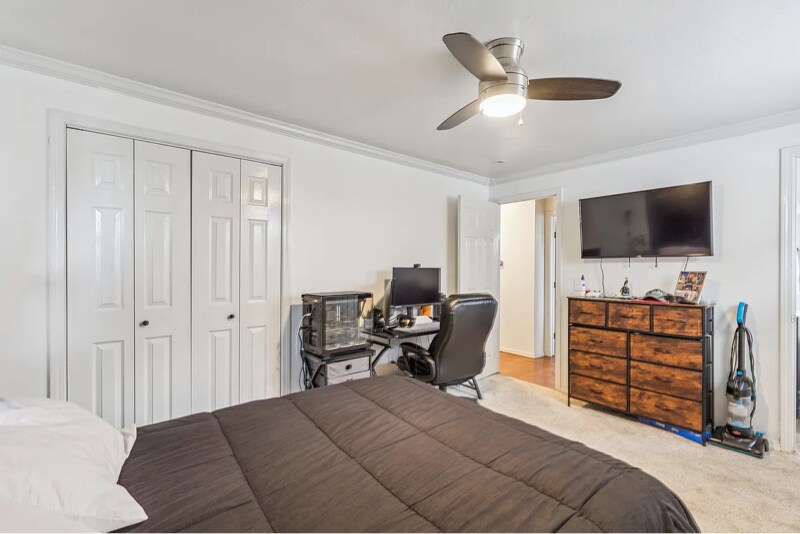 Building Photo - 1316 Sunrise Dr