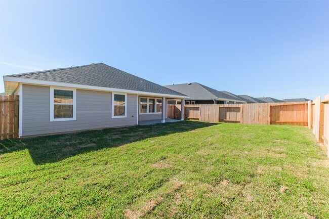 Building Photo - 31718 Hallington Hl Ln