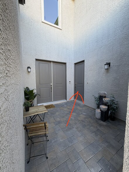 Building Photo - 10023 Decano Ridge St