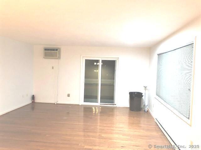 Building Photo - 157.5 Kings Hwy