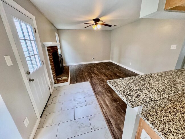 Building Photo - FOR RENT SALEM LAKES AREA VIRGINIA BEACH!
