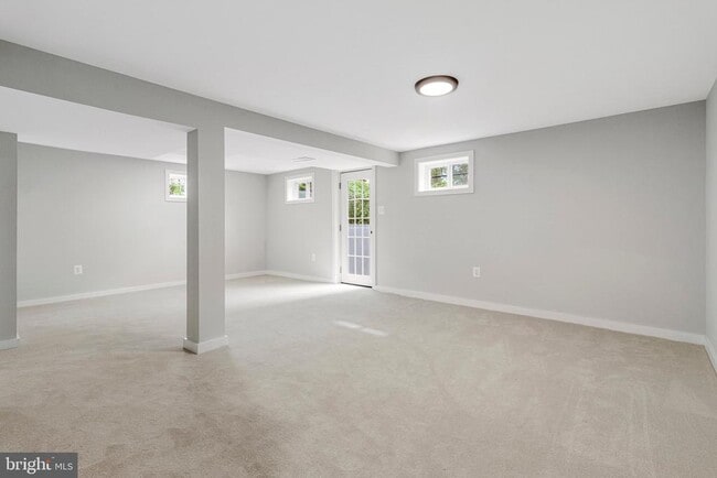 Building Photo - 5511 Callander Dr
