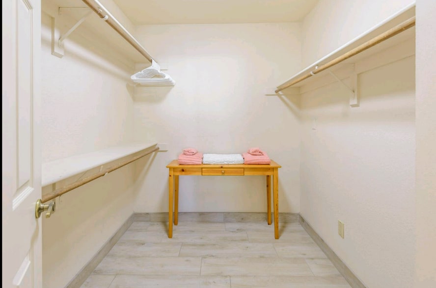 Building Photo - 9708 E Via Linda