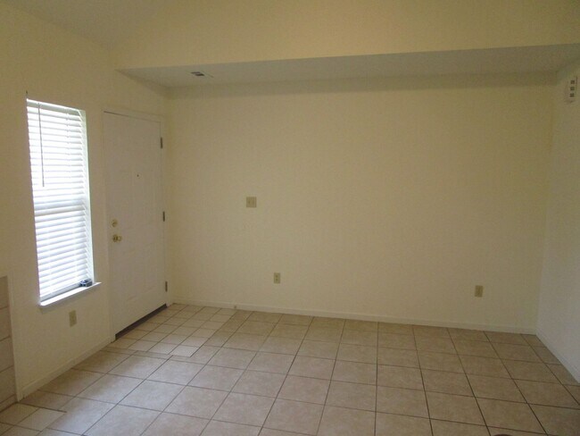 Building Photo - 4405-4407 Cheryl Ct.