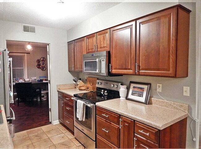 Building Photo - 461 Dove Valley Rd