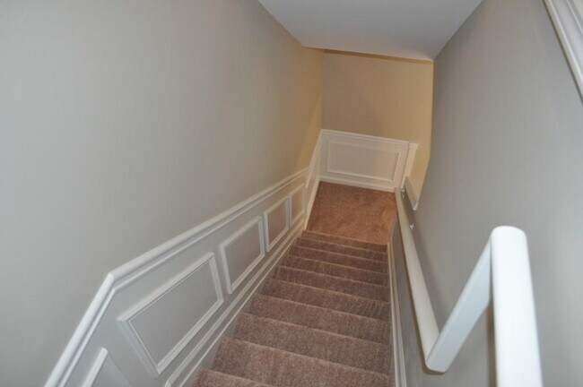 Building Photo - 1022 Thornborough Dr