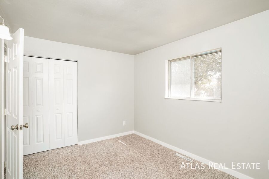 Building Photo - 4028 Colony Hills Cir