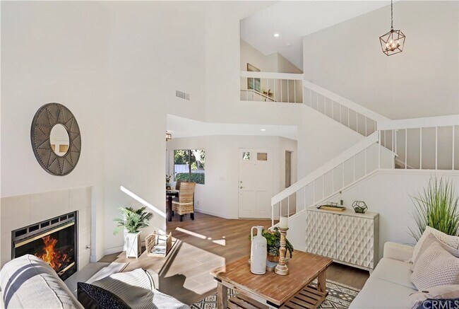 Building Photo - 1 Sandalwood