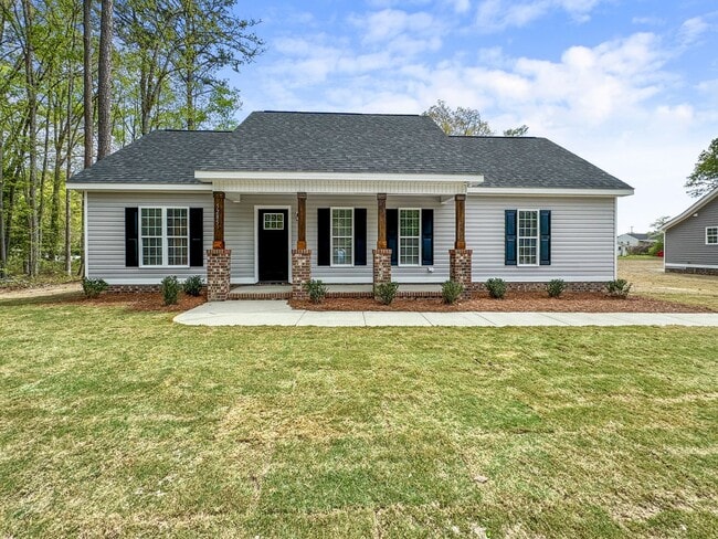Building Photo - Introducing Your Dream Home in Nash County's Tar River Reservoir Area!  Lawn Care Included!