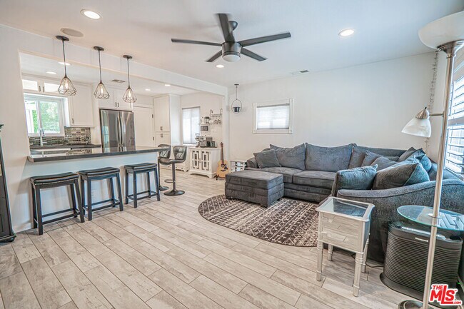 Building Photo - 7044 Garden Grove Ave
