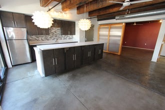 Brake House- Strip District - BRAKE HOUSE LOFTS -- 175