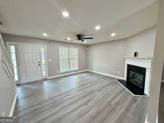 Building Photo - 3354 Waggoner Ln