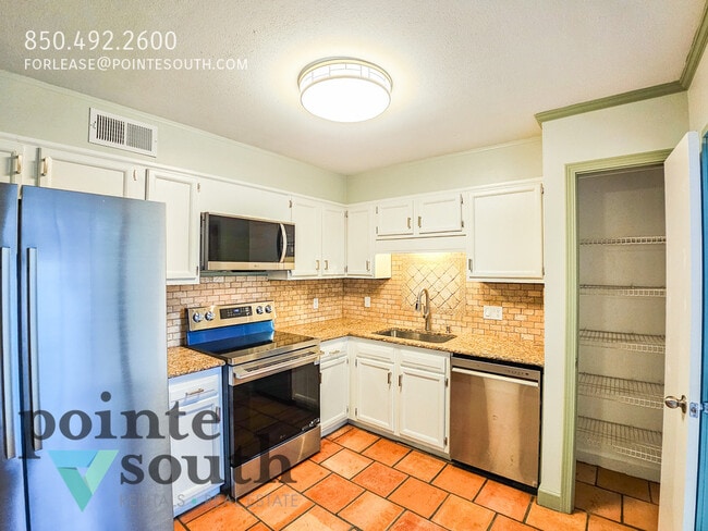 Building Photo - 4607 Lennox Pl