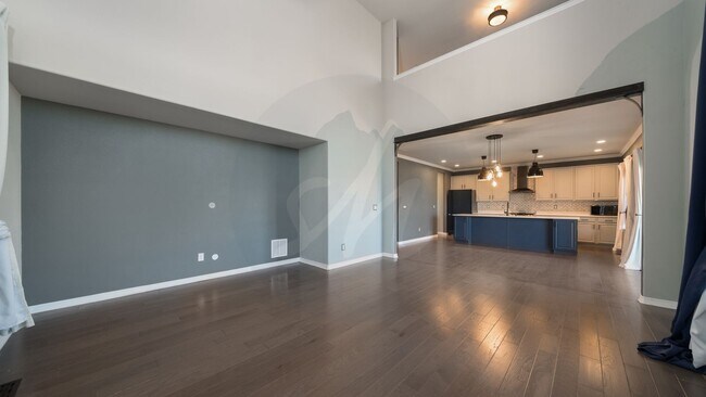 Building Photo - Stunning Two-Story in Desirable Lorson Ranch