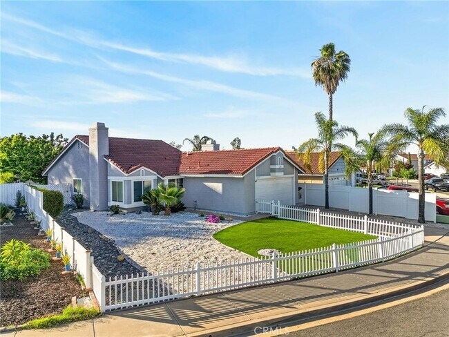 Building Photo - 39427 Canyon Rim Cir