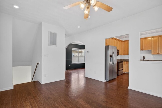 Building Photo - Chesapeake Beach