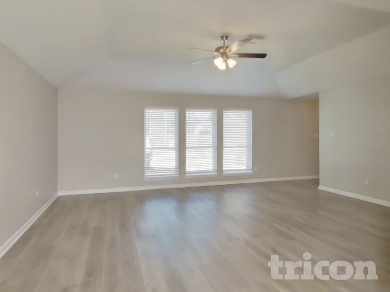 Building Photo - 7206 Sonnet Glen Ln