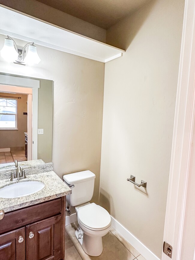 Building Photo - 4441 Wynridge Ln