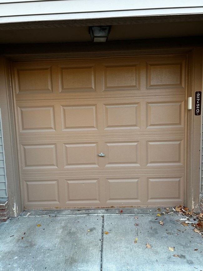 Building Photo - Barclay Way 2 Bed/2.5 Bath Condo For Rent ...