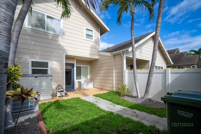 Building Photo - 3 Bed 2.5 Bath townhome in Ke Noho Kai Tow...