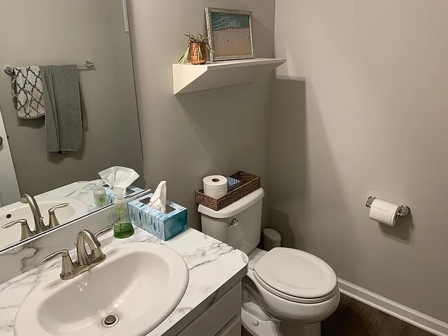 Building Photo - 32918 Rebecca Ln