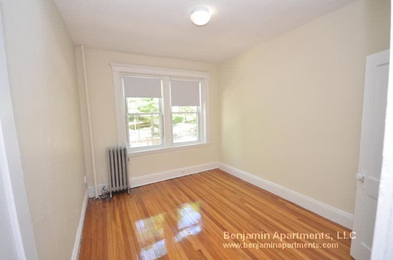 Building Photo - 9 Egremont Rd