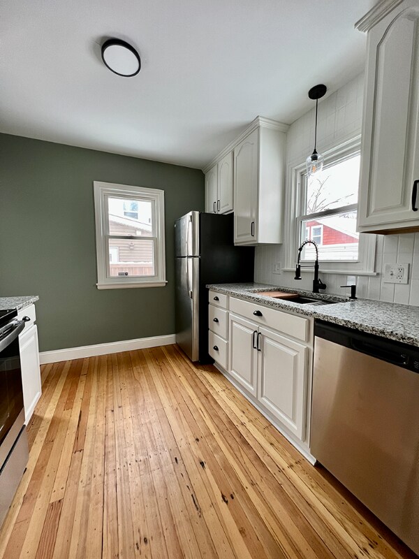 Building Photo - 3016 Kentucky Ave S