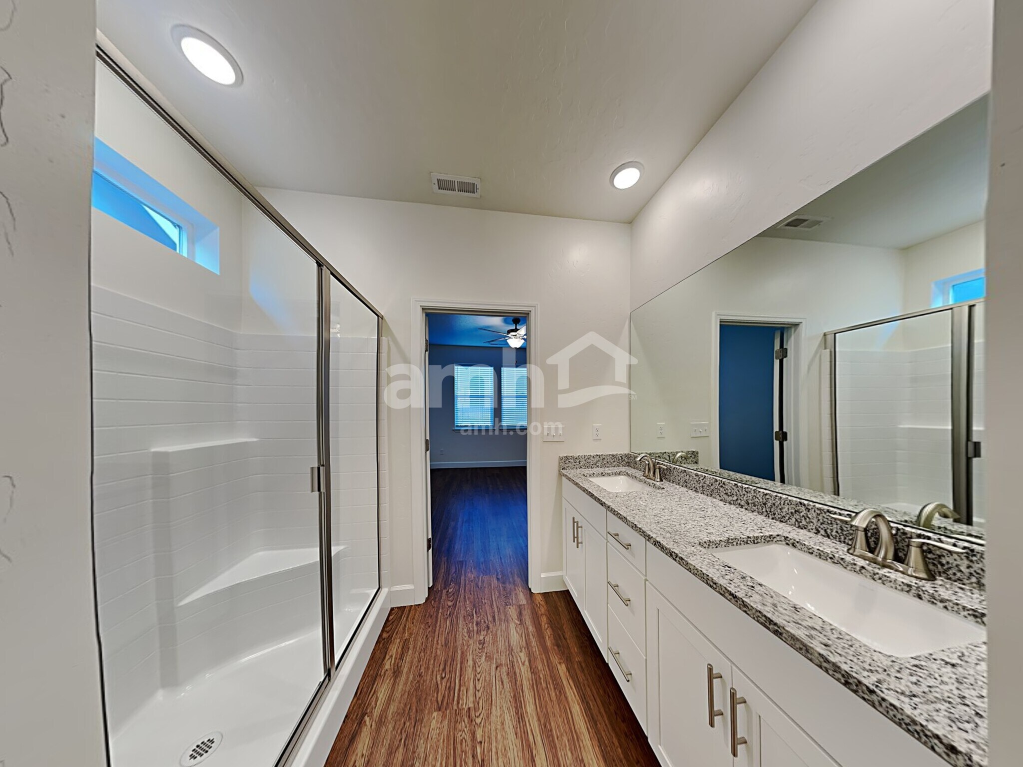 Building Photo - 332 E Sicily Dr