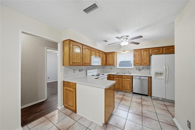 Building Photo - 1129 W Hills Terrace