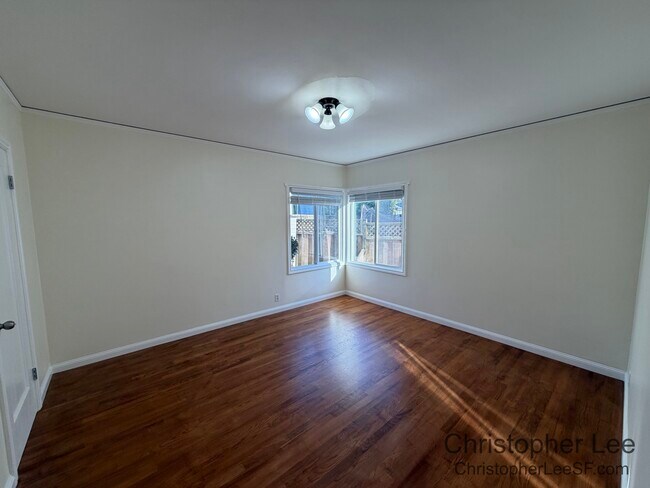 Building Photo - 185 Eucalyptus Dr