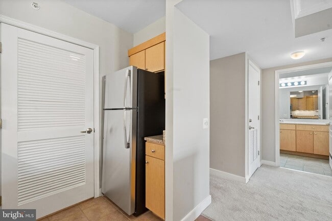 Building Photo - 631 D St NW